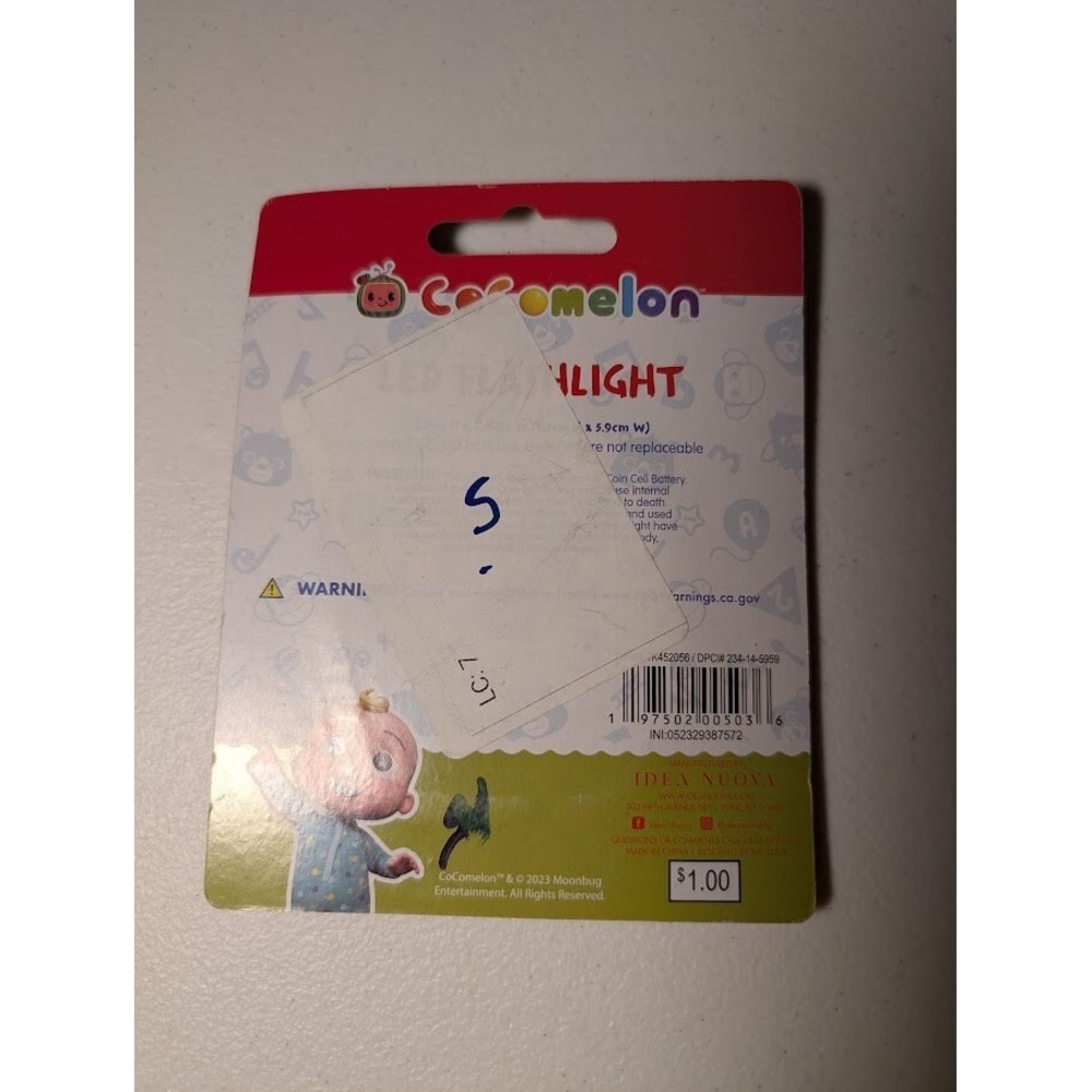 CoComelon LED Flashlight Keychain Kids Light‎ Up Toy JJ & Friends Clip-On New - Picture 2 of 2